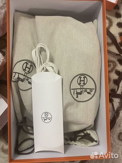 Кроссовки бренд Hermès