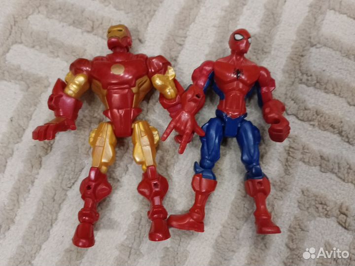Фигурки героев Marvel