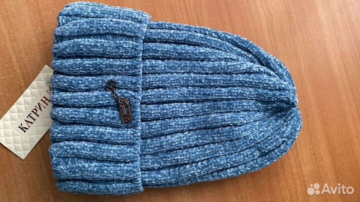 Женская шапка зимния