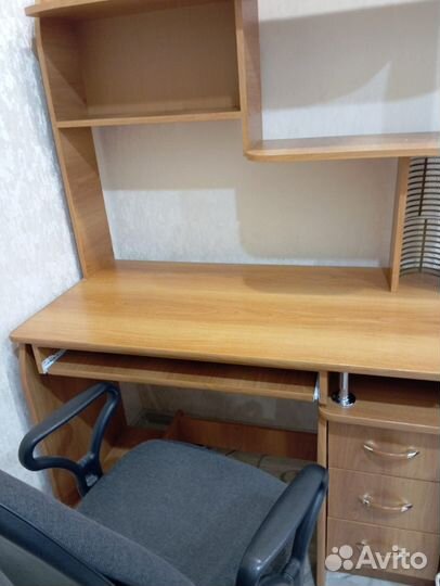 Компьютерный стол бу
