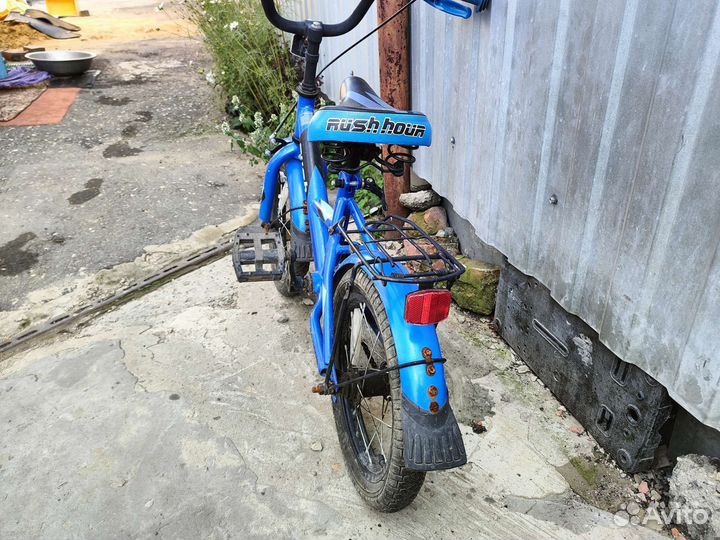 Детский велосипед 16