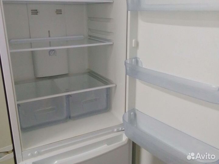Холодильник б/у indesit 180 см