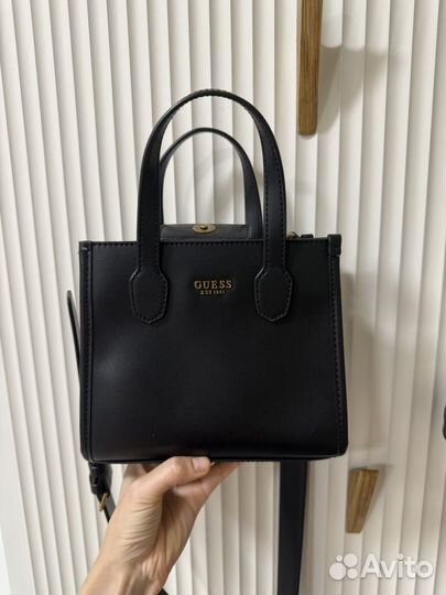 Сумка женская Guess