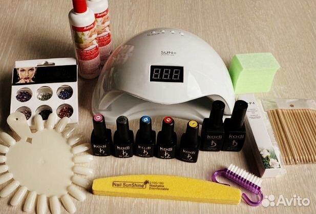 Набор для маникюра лампа+гель-лаки+материал+