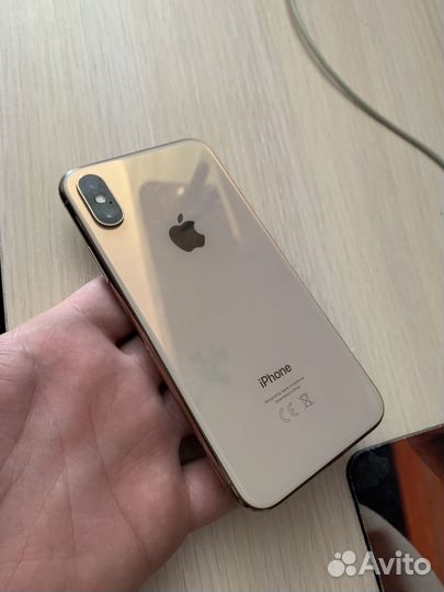 iPhone Xs, 64 ГБ