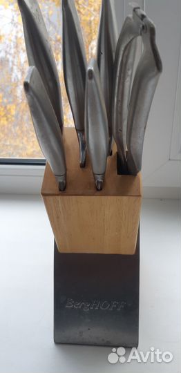 Набор кухонных ножей с подставкой berghoff