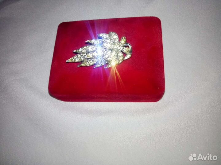 Винтажные броши Чехословакия