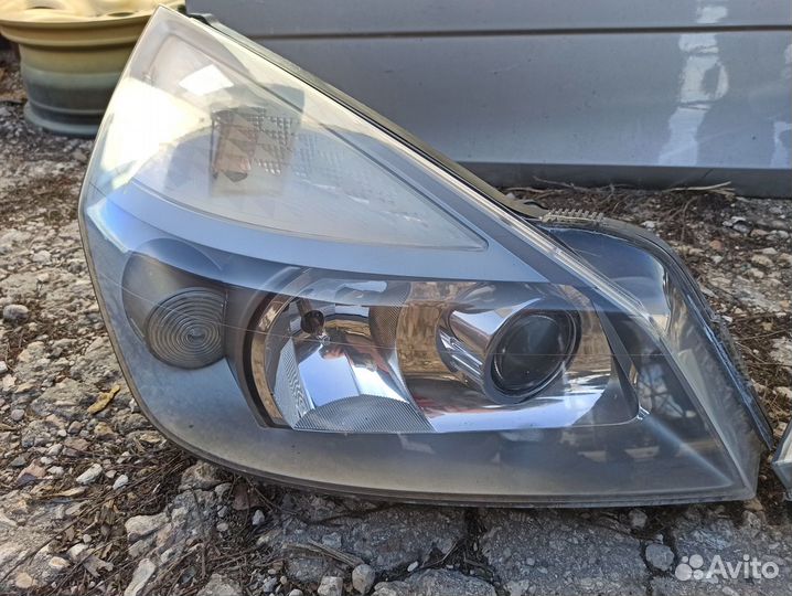 Renault Espace 4 фара правая