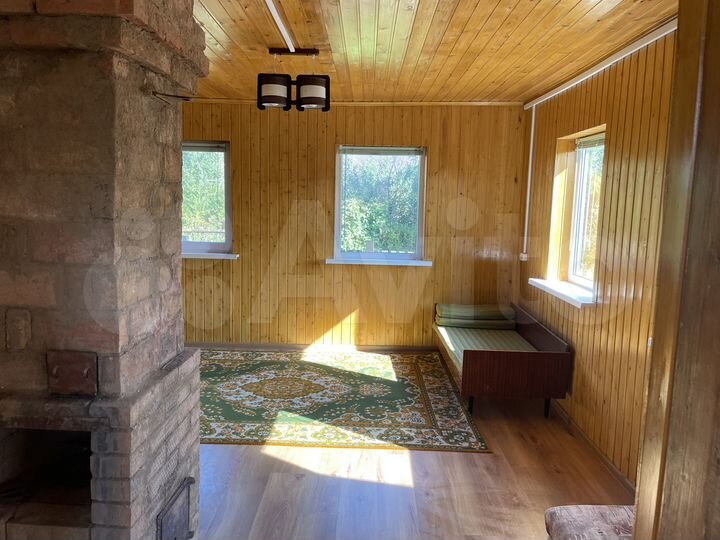 Дом 40 м² на участке 4 сот.