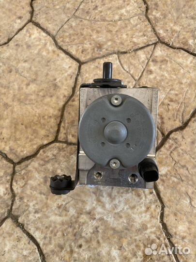 Блок ABS пробег 74т.км. BMW 7 E66 E65