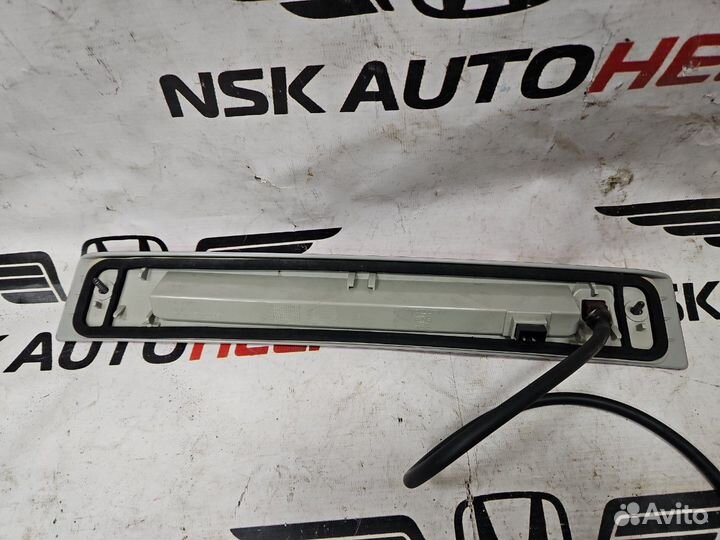 Стоп-сигнал дополнительный Volvo Xc90