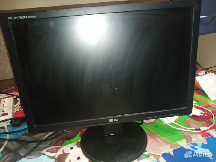 Монитор LG