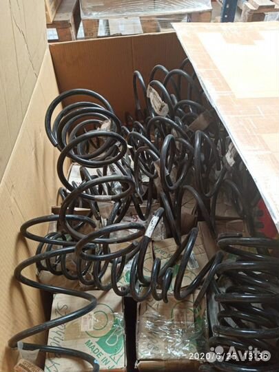 Пружина передняя Toyota Camry 30 48131-06810