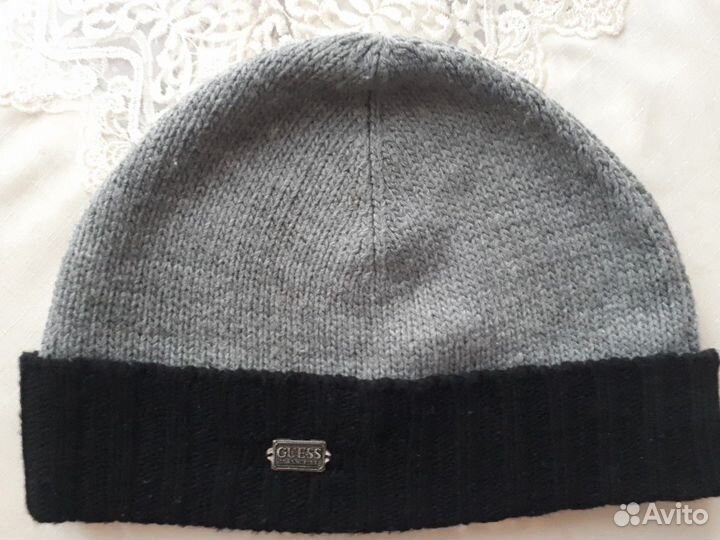 Шапка guess