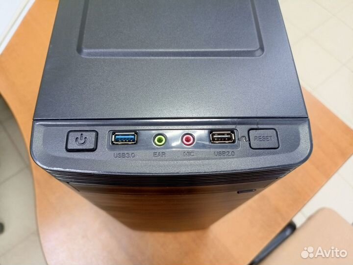 Компьютер i3-7100(2 ядра 4 потока 3,9ггц), 8Gb, SS