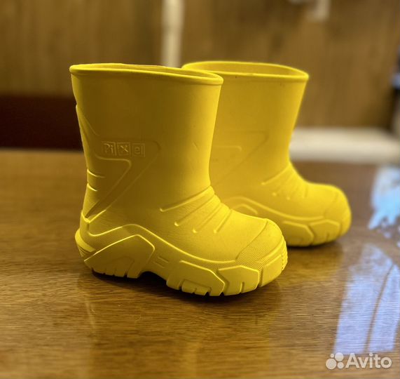 Резиновые сапоги