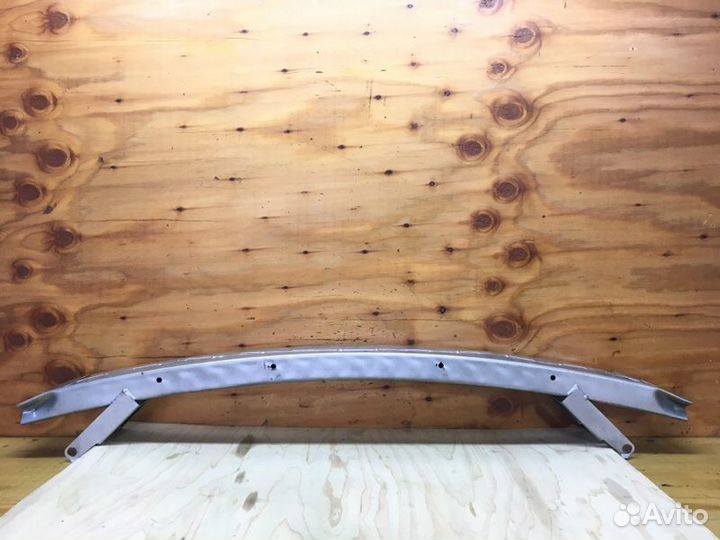 Усилитель бампера передний Toyota Corolla NZE124