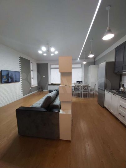 2-к. квартира, 70 м², 6/8 эт.