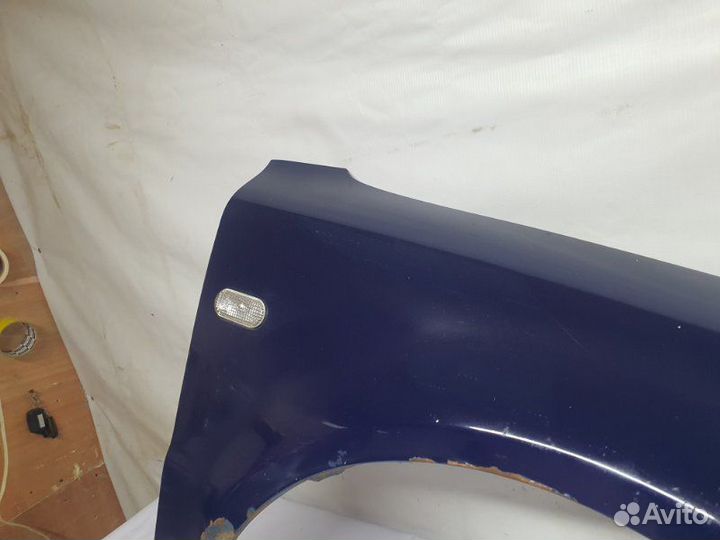 Крыло переднее правое Volkswagen Passat B5