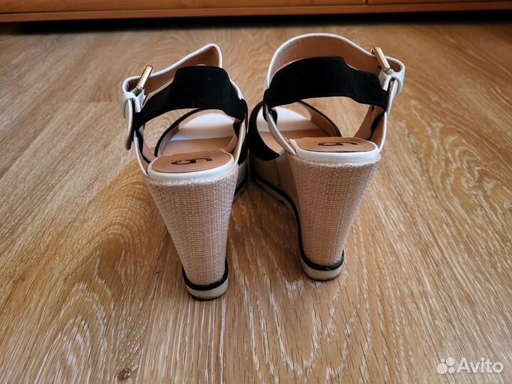 Босоножки черные на большом каблуке 40 размер
