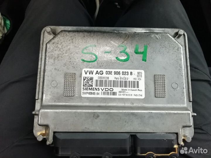 Блок управления двигателем Шкода фабиа 1,2