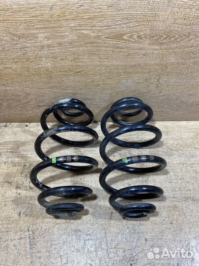 Комплект задних пружин Volkswagen Passat B5 +
