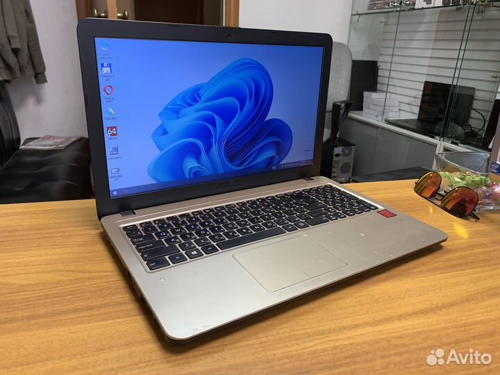 Asus 4ядра 4gb SSD