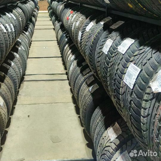 Boto BS 66 215/60 R17 96S