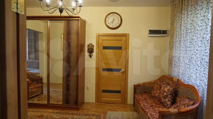 Дом 305 м² на участке 5,7 сот.