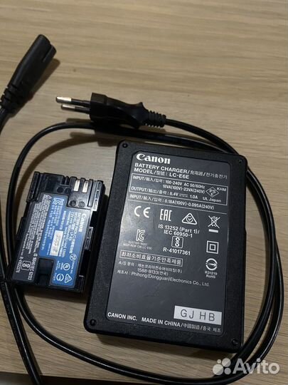 Зарядка для фотоаппарата Canon lc-e6e
