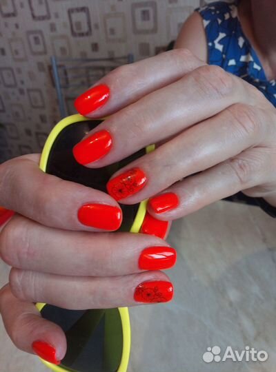 Маникюр, педикюр