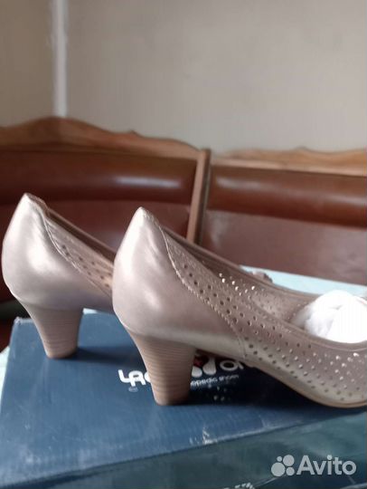 Туфли женские 37,5