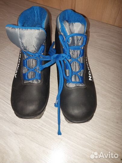 Детские лыжи с палками 160 см+ ботинки 35 р