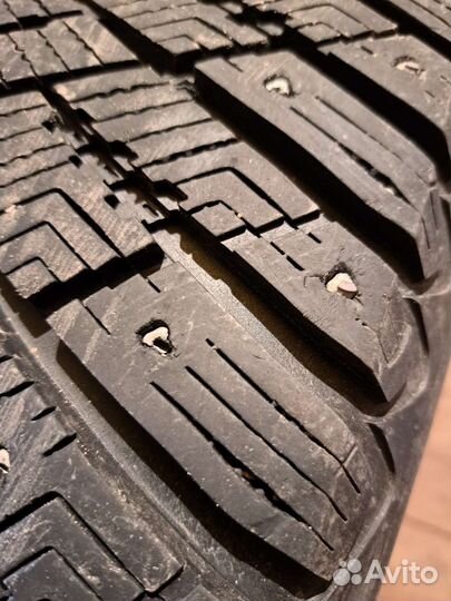 Goodyear UltraGrip Ice Arctic SUV 225/65 R17 102T