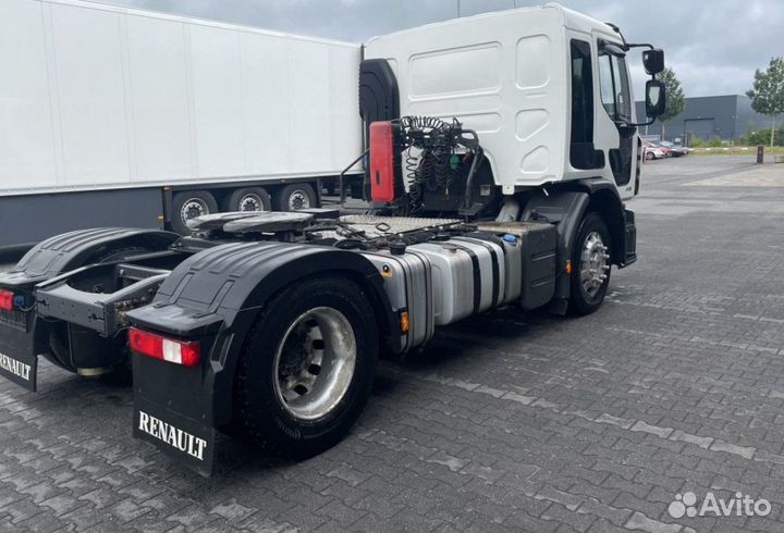 Pазбираем грузовик Renault Premium II с 2007