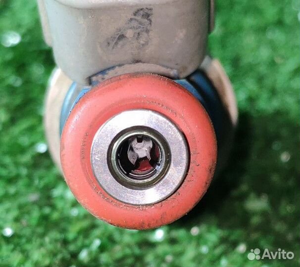 Форсунка топливная Mitsubishi Lancer Cedia 4G93 GD