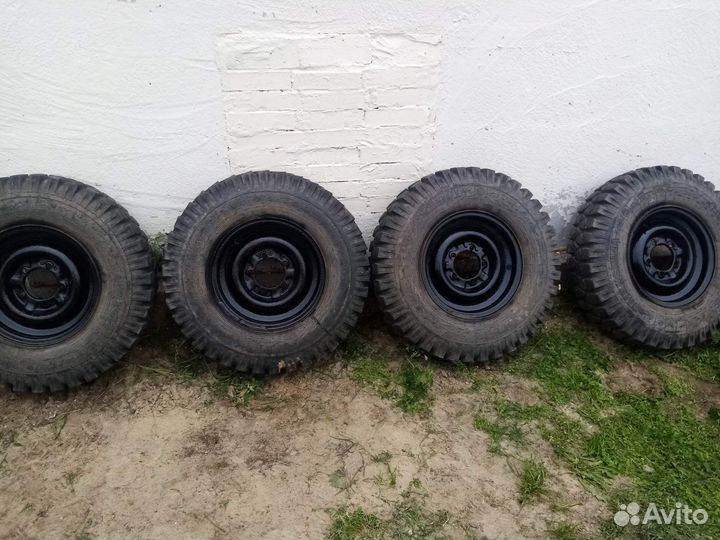 Омскшина Я-192 215/90 R15C