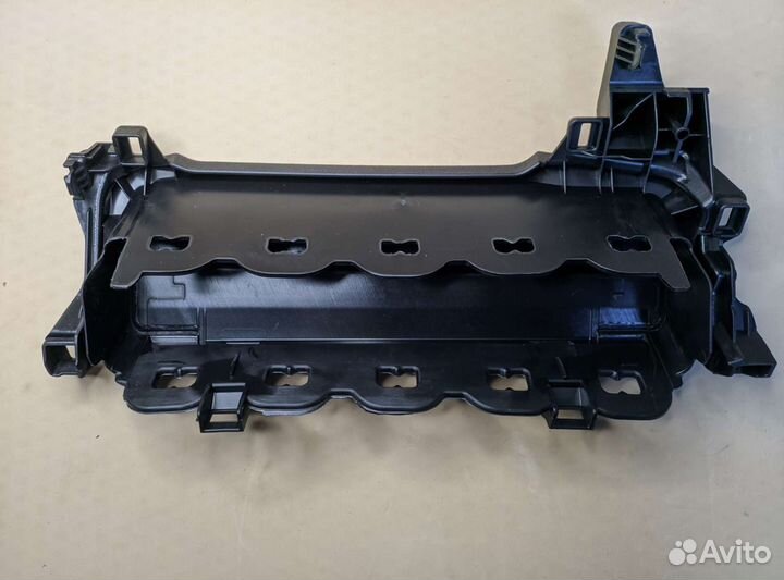 Заглушка подушки безопасности в ноги Toyota V70