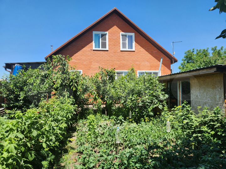 Дом 160 м² на участке 5 сот.