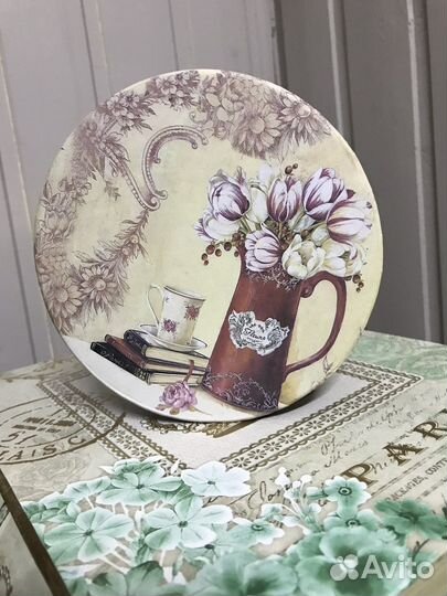 Коробка подарочная