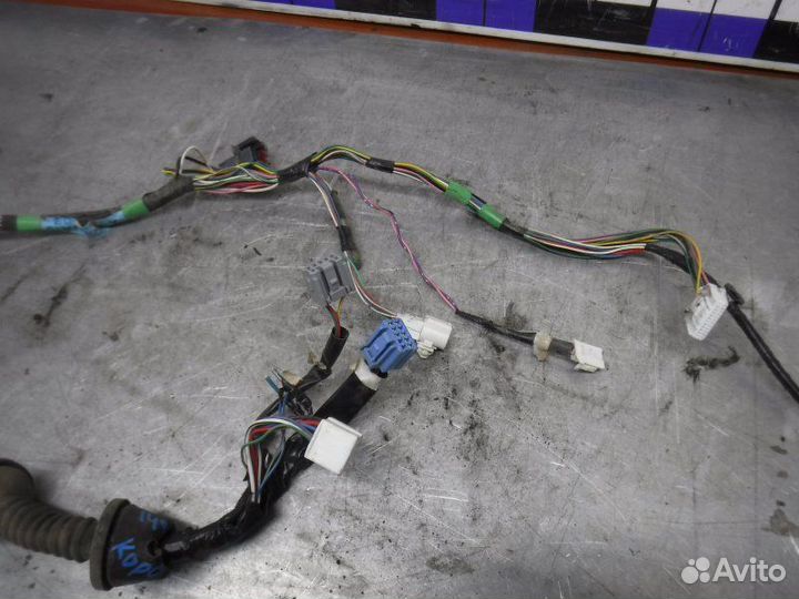 Проводка двери передняя левая Toyota Corolla 120