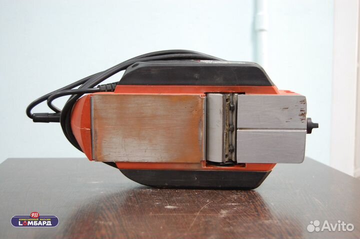 Электрорубанок Black Decker KW712