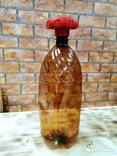 Устройство для закрывания пэт бутылок Pegas Twist