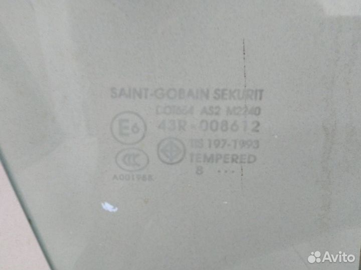 Стекло двери передней правой Mazda Mazda 3 BK 2002