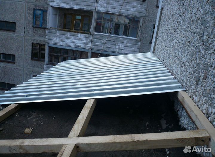 Крыша для балкона