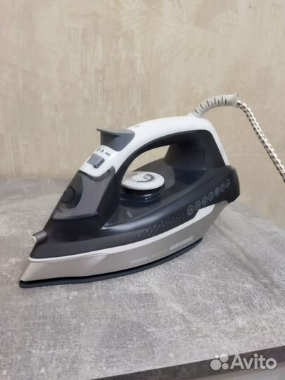 Утюг Redmond