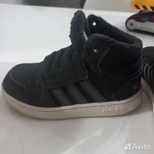 Кроссовки детские adidas