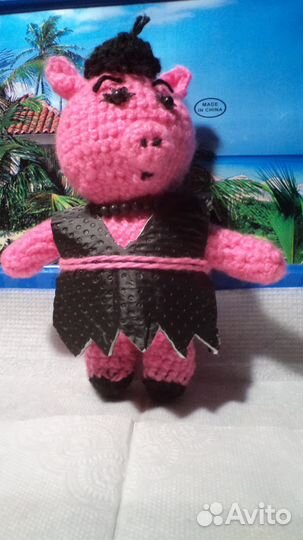 Вязаные игрушки Хрюшка 15 см