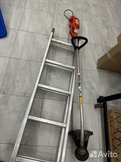 Триммер электрический садовый бу