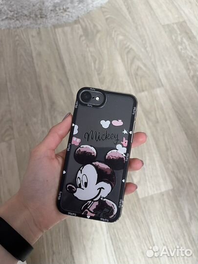 Чехлы на айфон 7